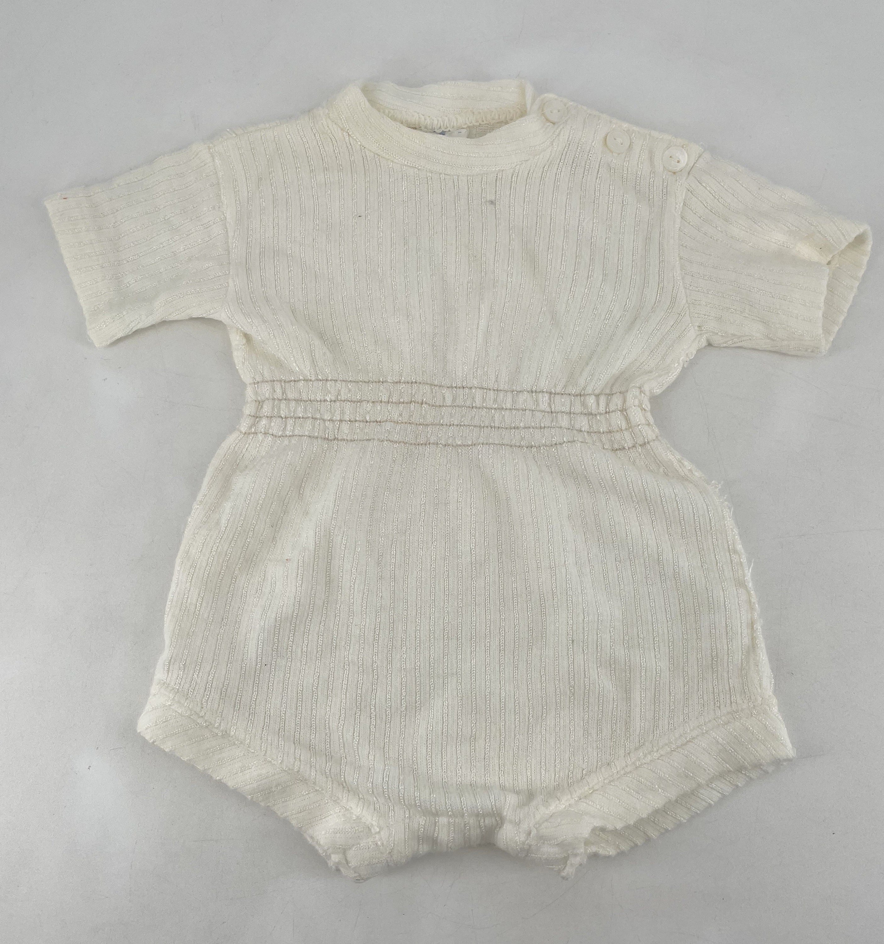 Vintage 1960s Kid'n Cotton by Sternberg 12 Months White Cotton Ribbed Baby  Bodysuit With Snap Closure and Button Shoulder - Etsy