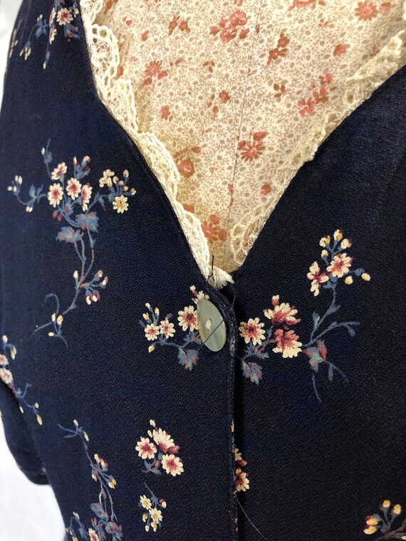 Vintage 1990s Decked Out Short Sleeved Floral Lac… - image 3
