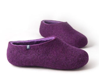 Women's purple wool slippers, warm felted Slipper Shoes, House clogs with optional stars