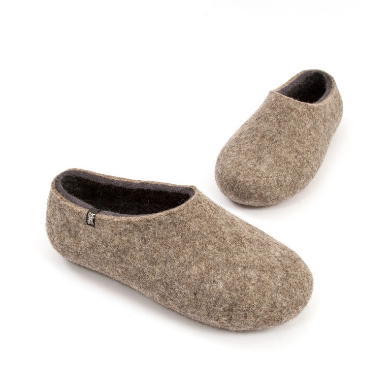 Wool Felt Slippers for Men, Organic Grey Slippers, warm home shoes with merino wool lining image 8