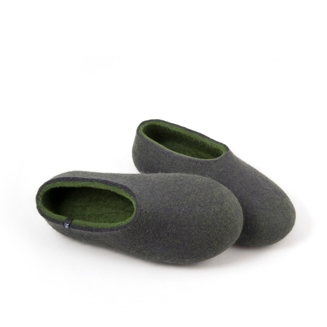 Wool Slippers for Men in Felted Merino Wool Grey and