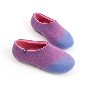 Womens Slippers in felted merino wool, House shoes in pastel colors