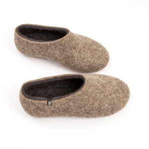Wool Felt Slippers for Men, Organic Grey Slippers, warm home shoes with merino wool lining image 1