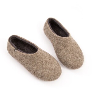 Wool Felt Slippers for Men, Organic Grey Slippers, warm home shoes with merino wool lining image 10