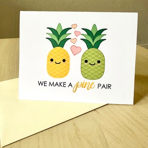 Wir basteln ein Pinienpaar Ananas Grußkarte | Lustige Jubiläumskarte mit Obst Wortspiel | Niedliche Valentinstag Karte | Punny Liebe Karte | A2 Blanko-Karte
