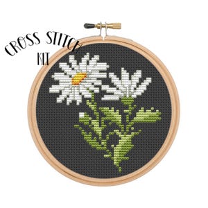 Daisy Kit. Cross Stitch Kit. Beginner Cross Stitch. Flowers Cross Stitch. Retro Embroidery. Embroidery Kit.  Floral Cross Stitch Kit.
