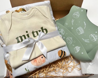 Mi Tub (son) blanket, Infant Bodysuit, and bib gift box