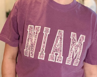 Ditsy Floral Niam/Nam/Mama T-Shirt | Berry Color