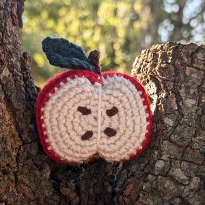 Sliced Apple Ornament Crochet Pattern - Teacher Appreciation Crochet Gift Pattern