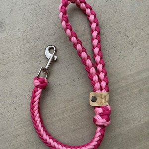 Pink Short Leash, 1.5 Foot Dog Leash, Leash, Paracord Dog Leash, Short Dog Leash, Pink Dog Leash, Short Leash, Gift for Dog, Gift for Her