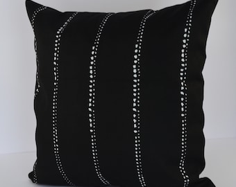 Outdoor Carlo Black White Cushion/Pillow Cover - Coussin/couvre-oreiller