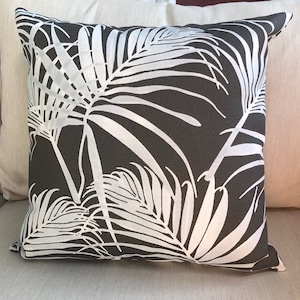 Outdoor Cabrillo Falke Grau Dunkelgrau Grau Weiß Kissenbezug - Coussin/couvre-oreiller