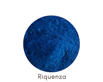 Polvo de índigo natural: 60% de tinte azul intenso.
