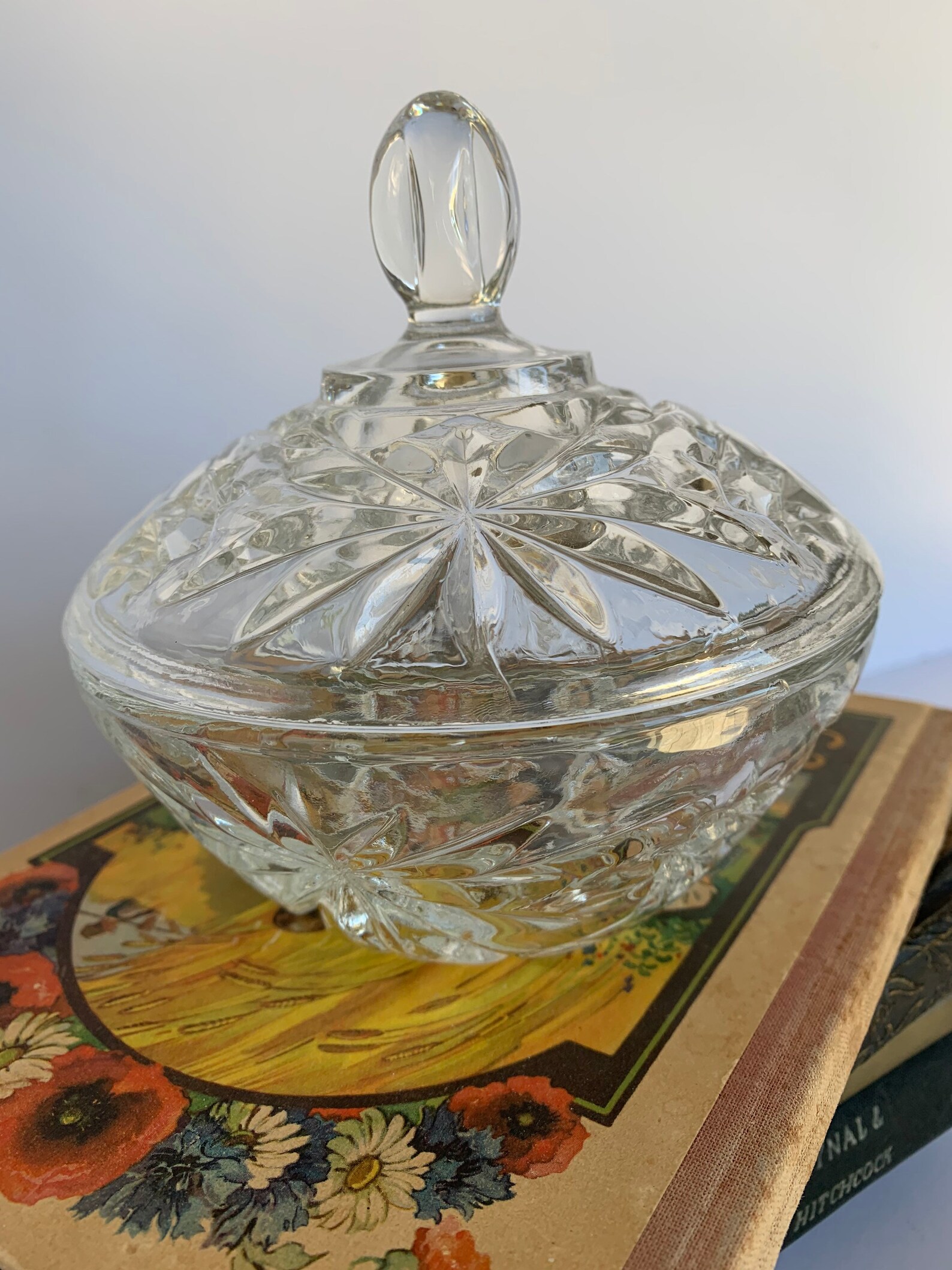 Small Vintage Crystal Clear Cut Glass Candy Dish With Lid Etsy