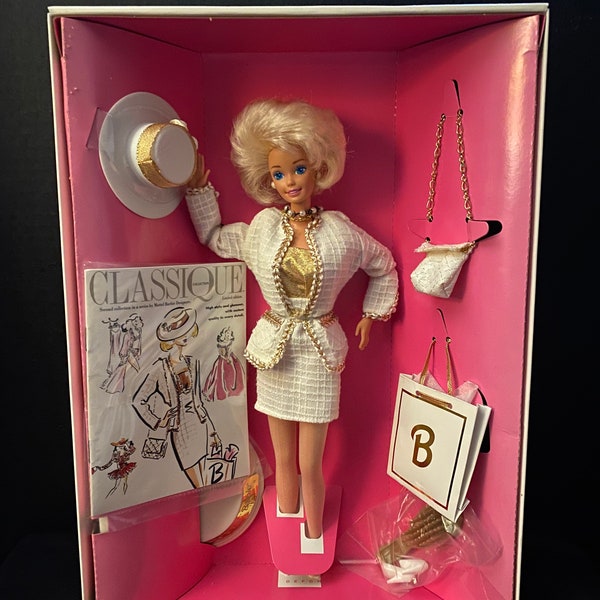 1993 Classique City Style Barbie Doll