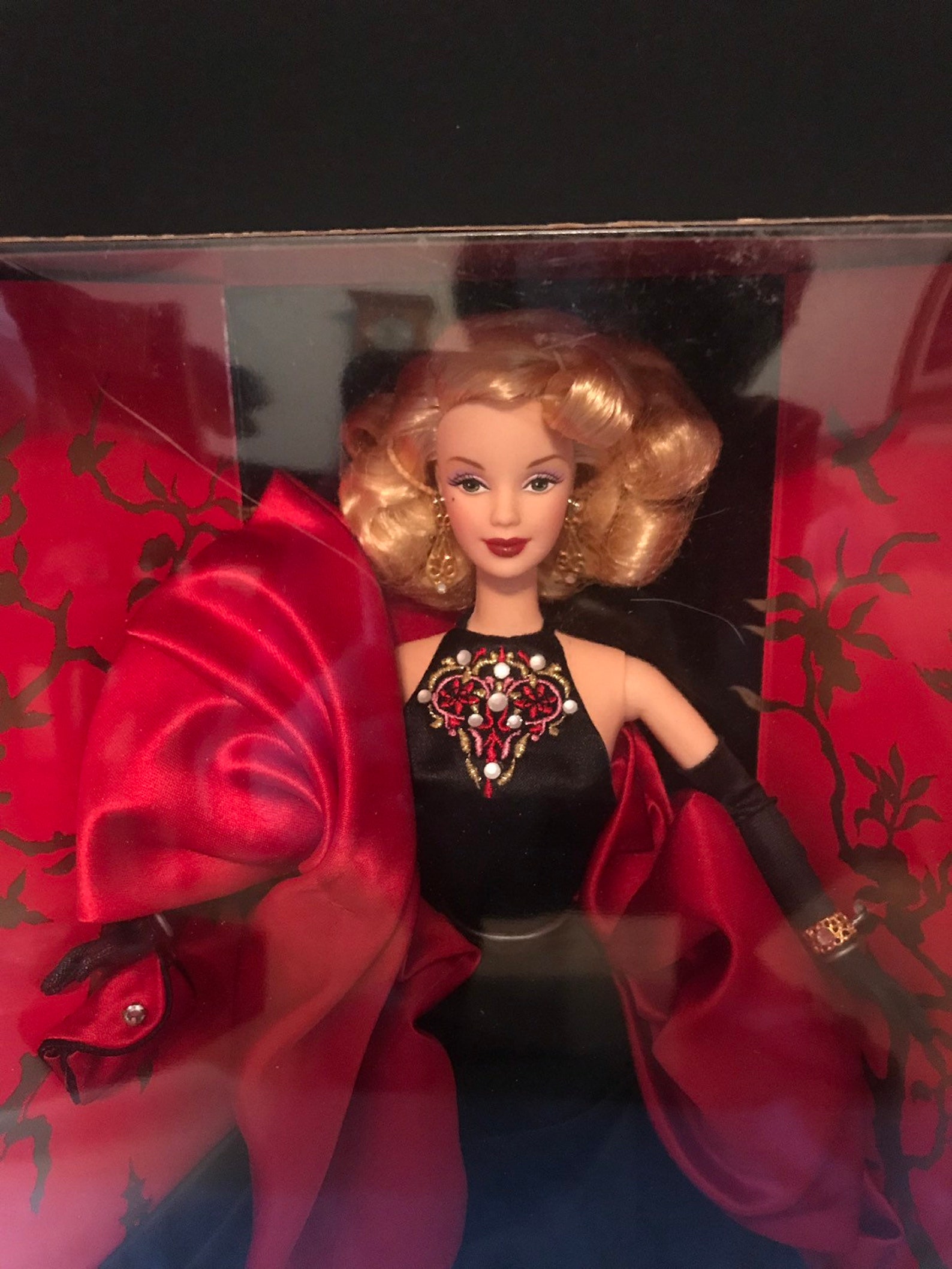 1999 Mann's Chinese Theatre Barbie Doll - Etsy