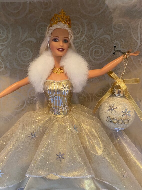 Holiday celebration barbie 2000 sales