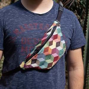 Geometric Pattern &quot;Cube&quot; Colorful Bum Bag Classic - hannisch