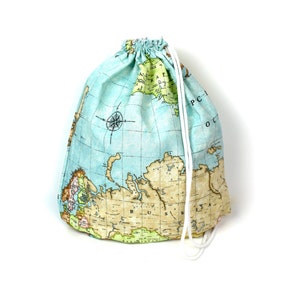 World Map Gym Bag hannisch image 1