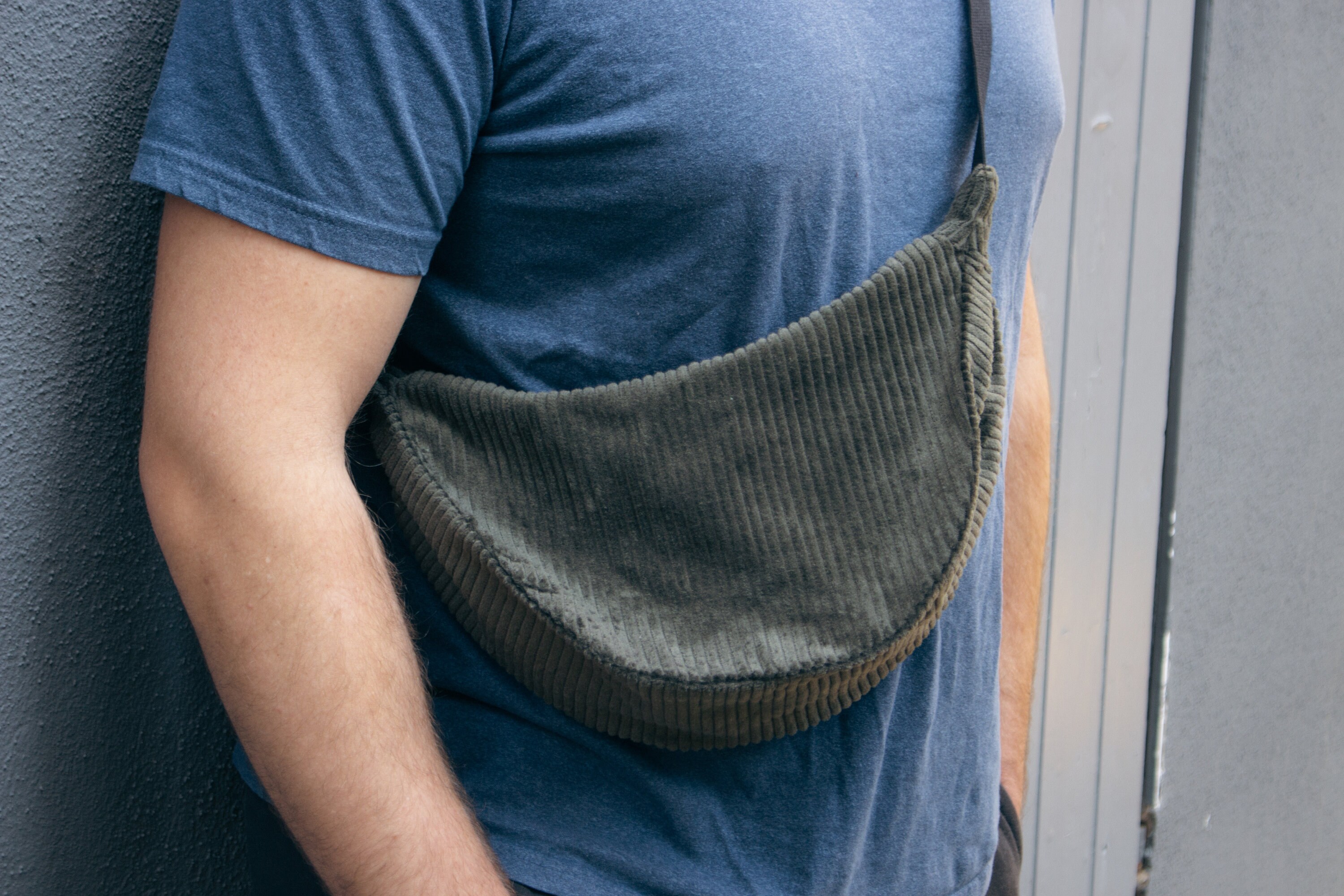 コーデュロイオリーブショルダーバッグ - ハニッシュ - Etsy 日本