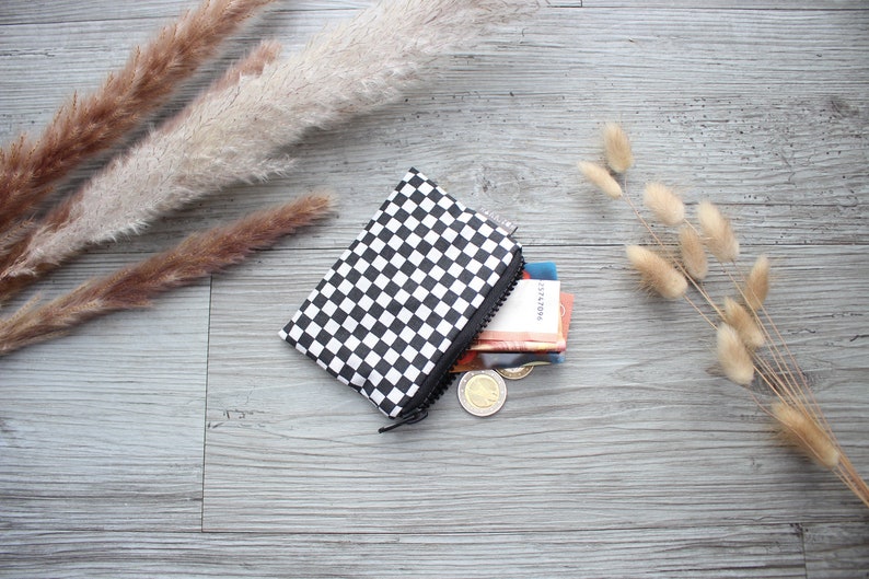 Cartera Pequeña Cuadros Negro Blanco - Hannisch imagen 1