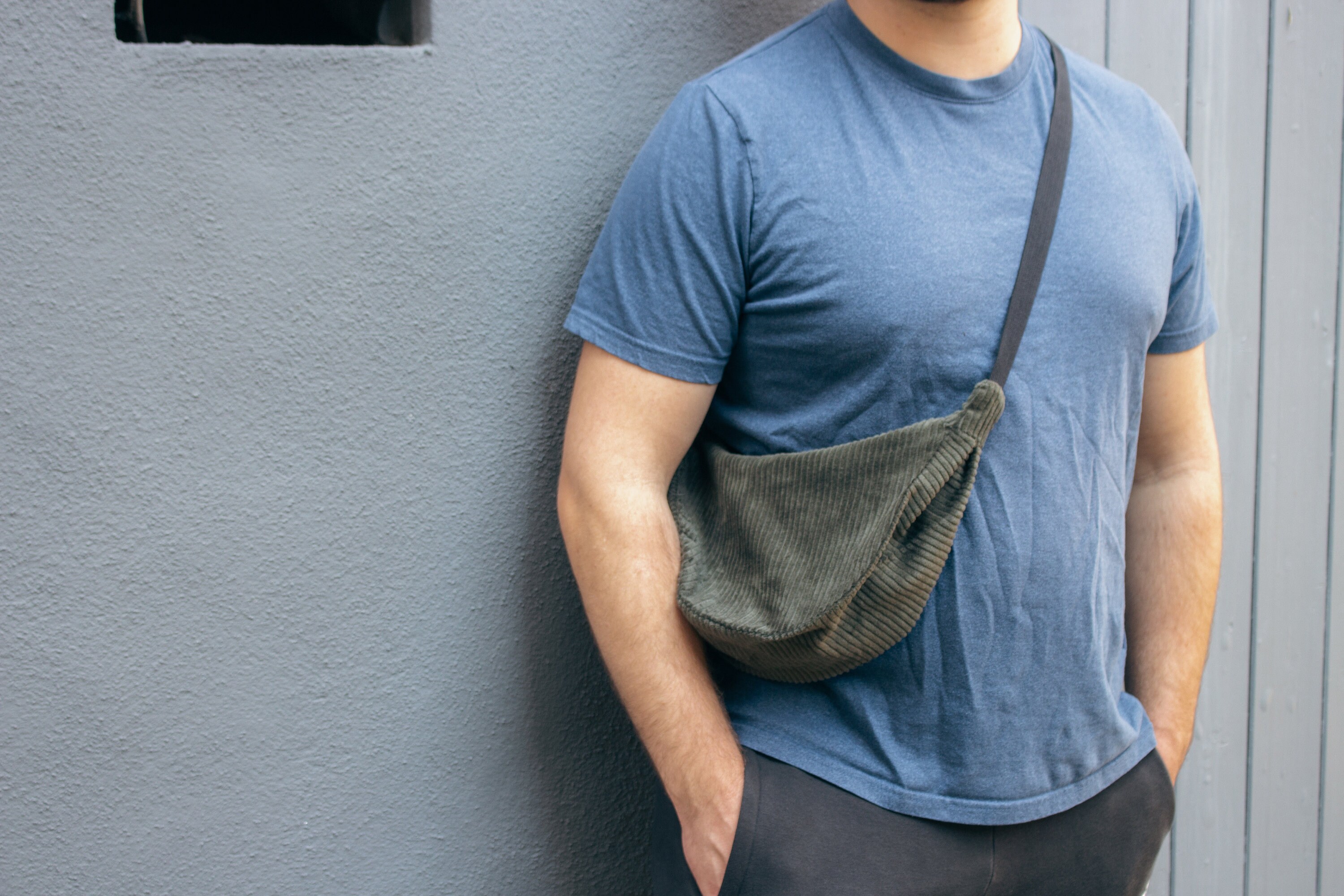 コーデュロイオリーブショルダーバッグ - ハニッシュ - Etsy 日本