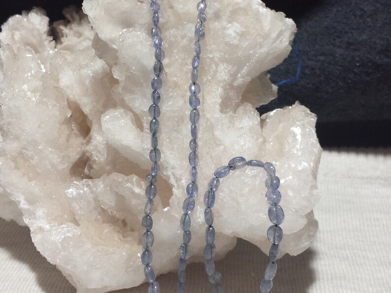 Tanzanite Graduating Smooth Oval Gemstone Beads 21 In Smooth Oval Nugget Beads Natural Tanzanite Beads, Strand