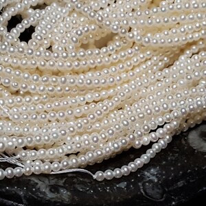 Freshwater Pearl Round Beads, Natural Color, 2.5mm, 16 In. Full Strand, Beautiful Iridescent Color, Great Luster