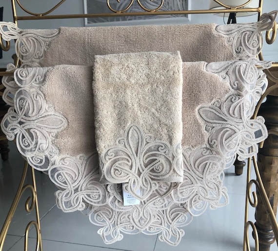 Weiche Baumwolle Badvorleger & Handtuch Set | Luxus-Haus-Badematte | Badteppich | Moderner Badteppich | Bad Accessoires | Handtuch Set |2 Badematten 1 Handtuch