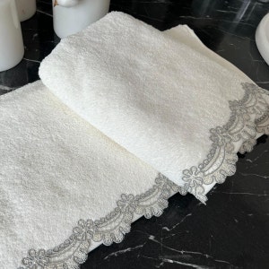 Sara Lace Towel Set, Luxury Decorative Towel, Lace Embroidered Towel, Elegant Towel Set, Decorative Stylish Towel, New Home Gift