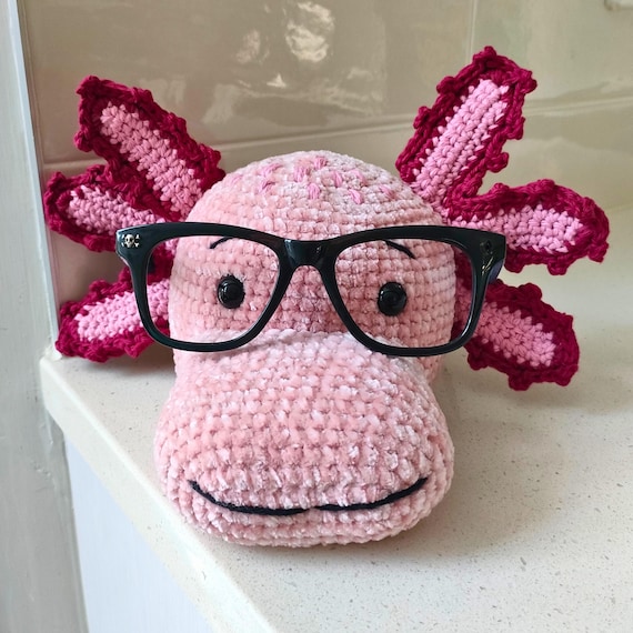 Hand Crocheted Axolotl Glasses Holder - 1 in Stock, Cute Eyeglass Stand, Kids Desk Organizer, Fun Gift for Kids, Crochet Glasses Holder