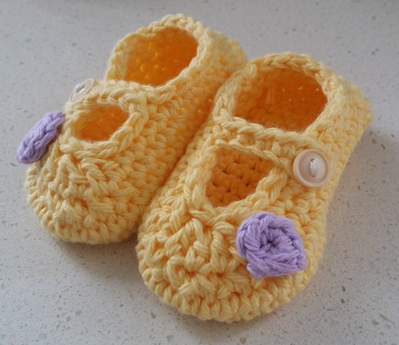 Hand Crocheted Lil Dot Mary Janes Baby Shower Gift | Newborn Shoes | Toddler Slippers | Baby Clothes | Handmade Infant Booties | Baby Shoes