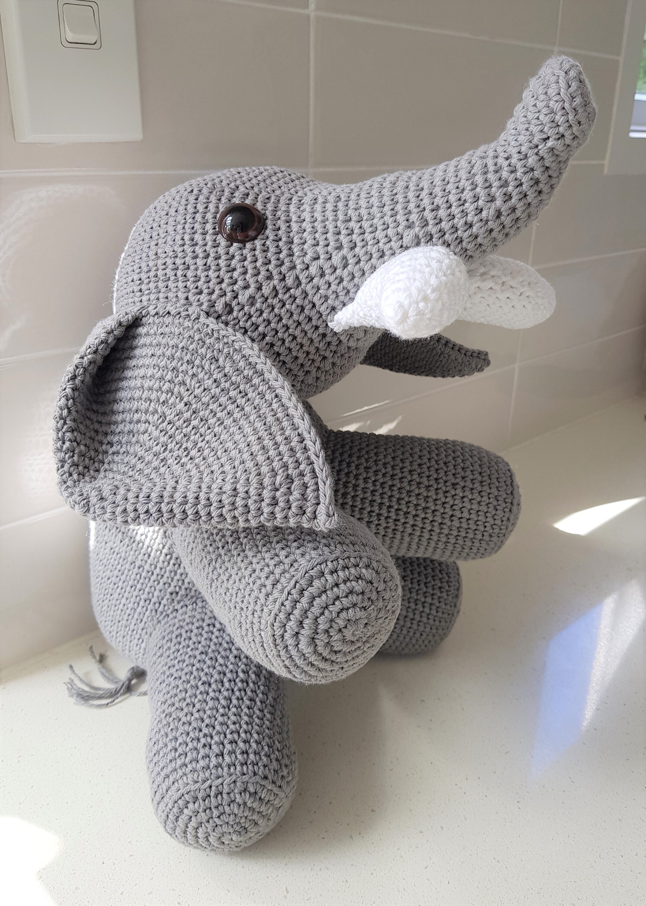 tommee tippee eddy the elephant breathable toy