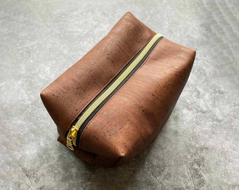 Brown Cork leather washbag