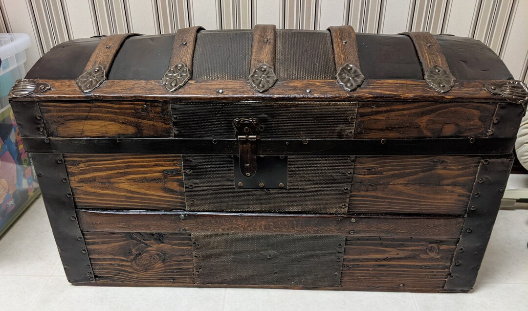 No. 172 Antique Refurbished Trunk Etsy