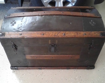 127 Reduced 100 dollars Trunk No. 127 - All Metal Dome Top Antique Trunks