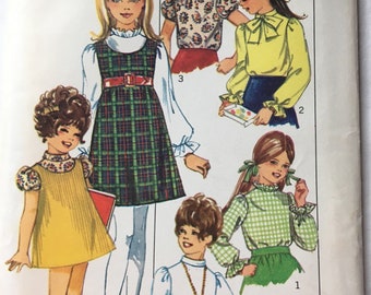 Vintage Simplicity Gilrs Jumper and Blouse
