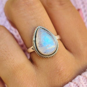 Genuine Moonstone Ring, Moonstone Silver Ring, Pear Shaped Moonstone Ring, Moonstone Ring, Teardrop Moonstone Ring, Valentines Day Gift