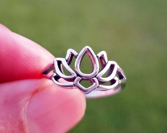 Lotus Ring, Silver Lotus Flower Ring, Silver Lotus Ring, Sterling Silver Ring, Cool Ring, Silver Yoga Ring, Hippie Ring, Valentines Day Gift