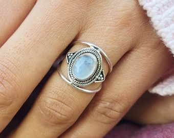 Genuine Moonstone Ring, Moonstone Silver Ring, Handmade Moonstone Ring, Moonstone Ring, Boho Ring, Moon Stone Ring, Rainbow Moonstone Ring