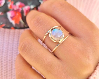 Genuine Moonstone Ring, Moonstone Silver Ring, Moon stone Ring, Rainbow Moonstone Ring, Boho Ring, Mother's Day Gift, Statement Ring