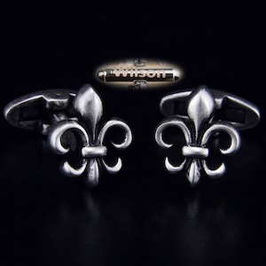 Boutons de manchette de nom personnalisé, boutons de manchette de mariage gravés, boutons de manchette de Fleur de Lis de Groomsme, accessoires de mariage de mens, cadeaux pour hommes, art, marié,