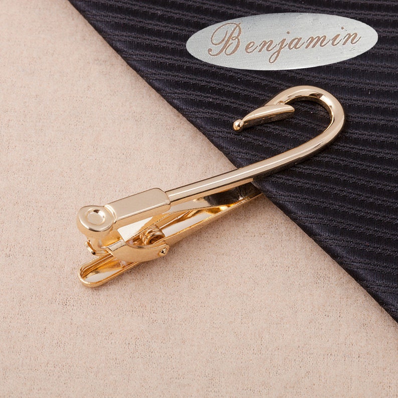 necktie clip that has fish-hook shape made from high-quality stainless steel can engrave name, initial name is the best gift for fishermen