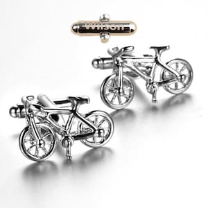 Bicycle man lettering Cufflinks Cuff nails personalized letter combination free commemorative birthday Cufflinks design Cufflinks