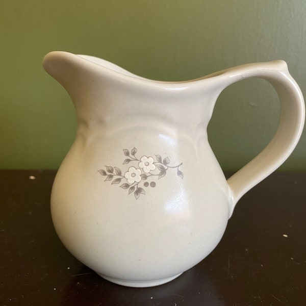 Pflatzgraff Heirloom Pattern Creamer, Retired 1984, Discontinued, Vintage