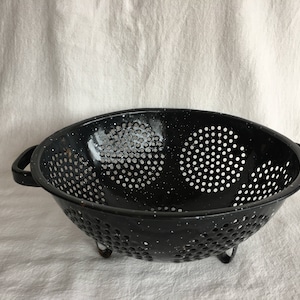 Enamelware Colander, Strainer, Black Speckled, Vintage, Rustic, Farmhouse, Cottage Decor