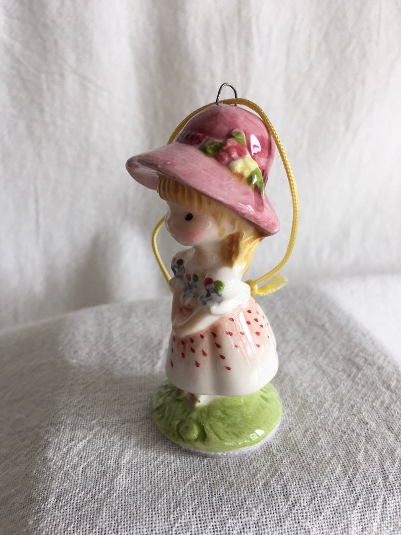 Vintage 1975 Schmid Ornament Rosalind Welcher Panda Prints Keep a Song in Your Heart