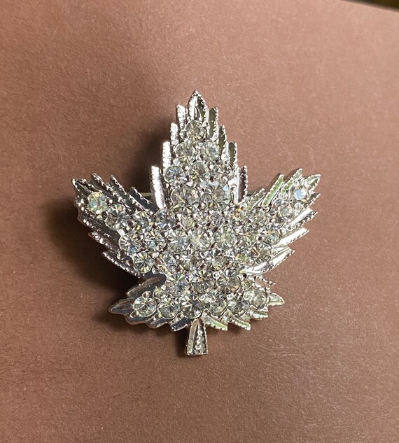 Signed Keyes Maple Leaf Rhinestone Brooch, Vintag… - image 2