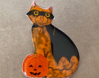 Spooky Kitty Pin, Trick or Treat, Halloween Brooch, Vintage, Resin, Handmade
