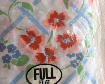 Muslin Full Flat Sheet, Tastemaker, No Iron, Spring Floral, 65 Polyester, 35 Cotton, Vintage